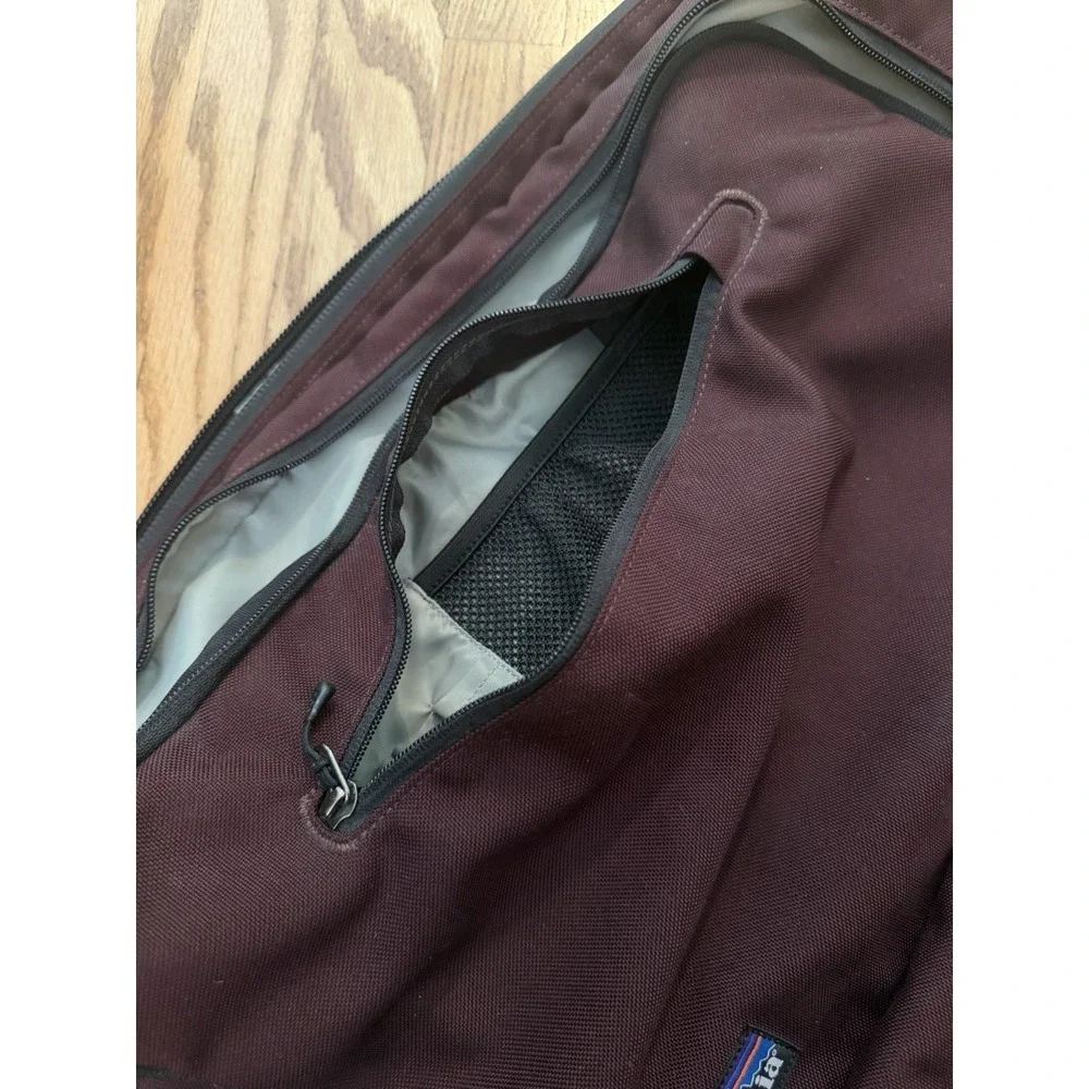 Patagonia MLC Maximum Legal Carry-On Travel Backpack 3-Way 45L Burgundy CLEAN